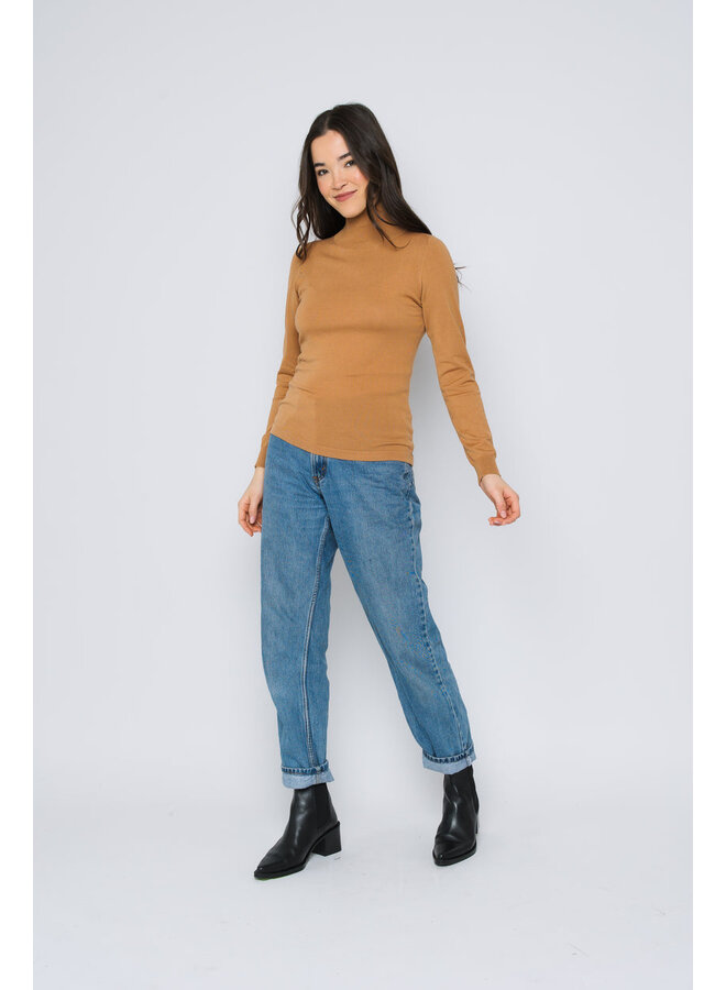 Zoe Turtleneck