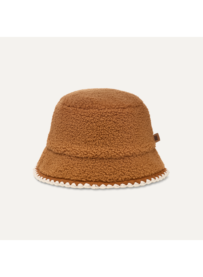 Fluff Scalloped Hat