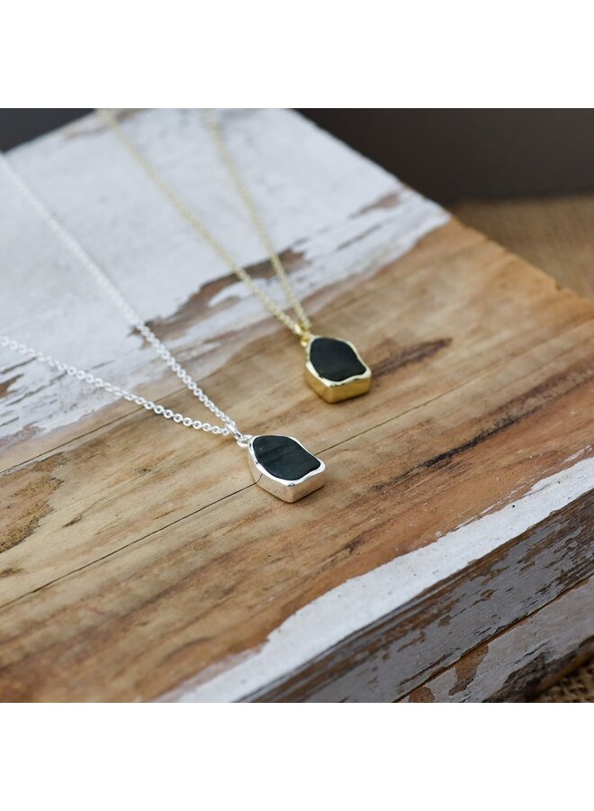 Fleck Labradorite Necklace