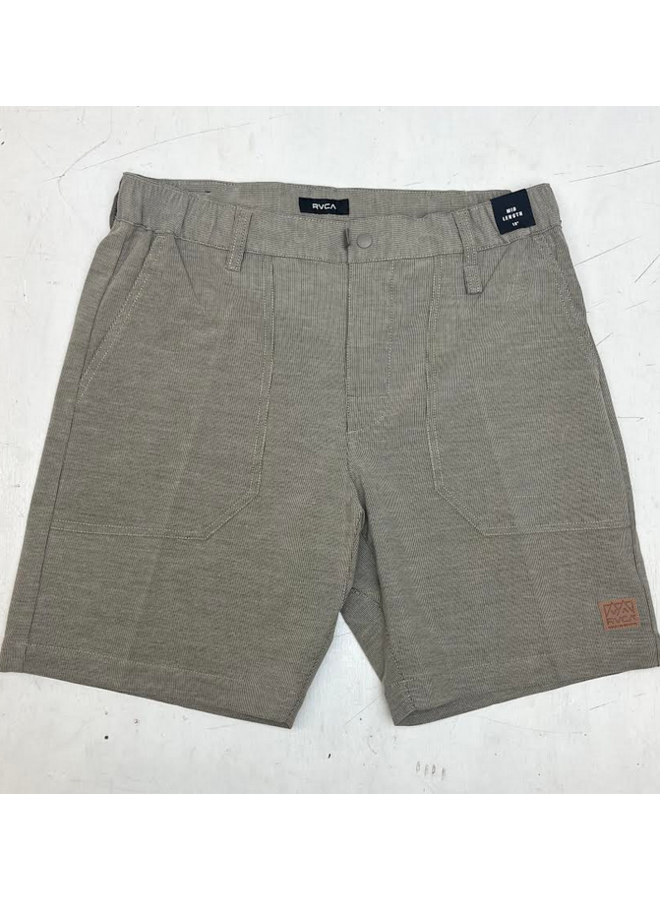 Brophy Hybrid 18 Shorts