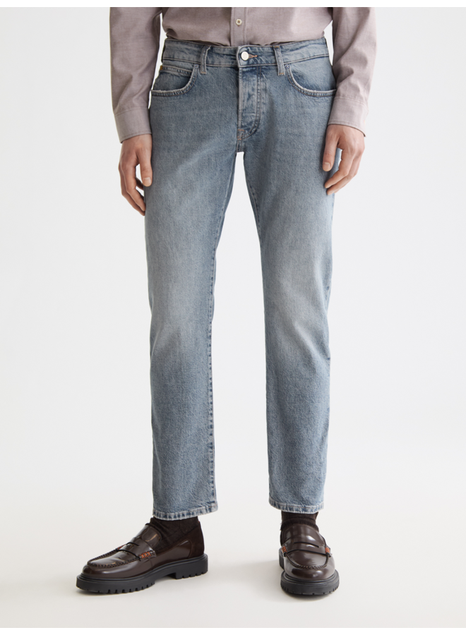 The Zee Straight Jeans