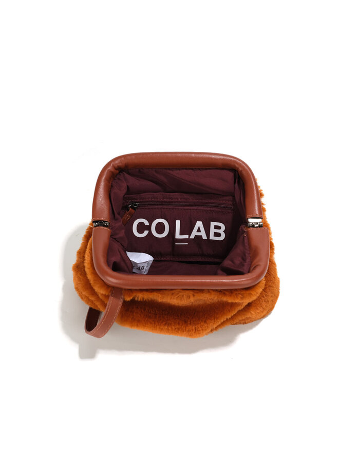 Hype Crossbody