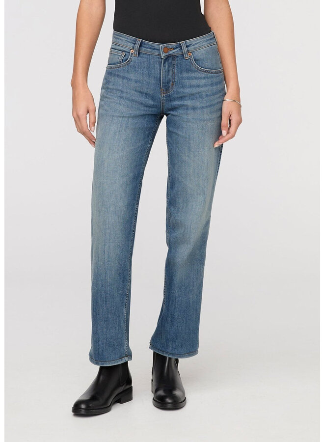 Performance Denim Mid Rise Straight
