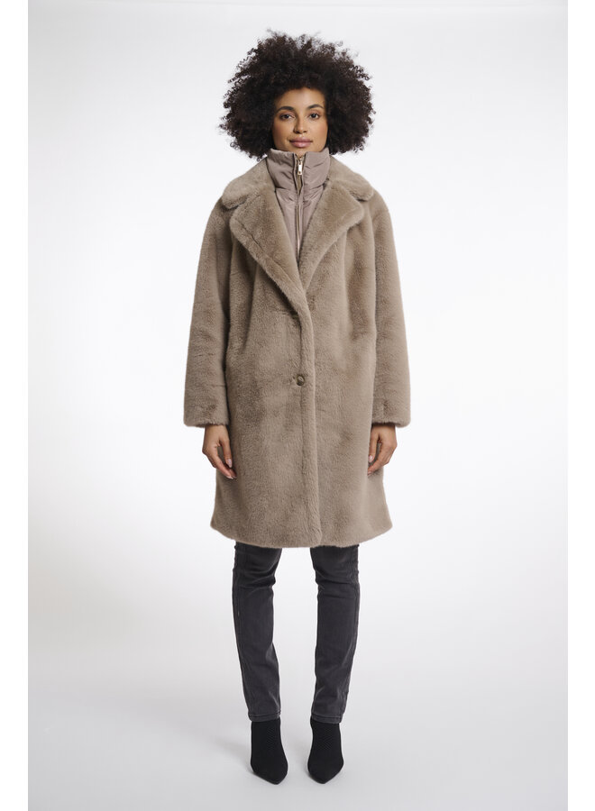 Geesje Faux Fur Coat