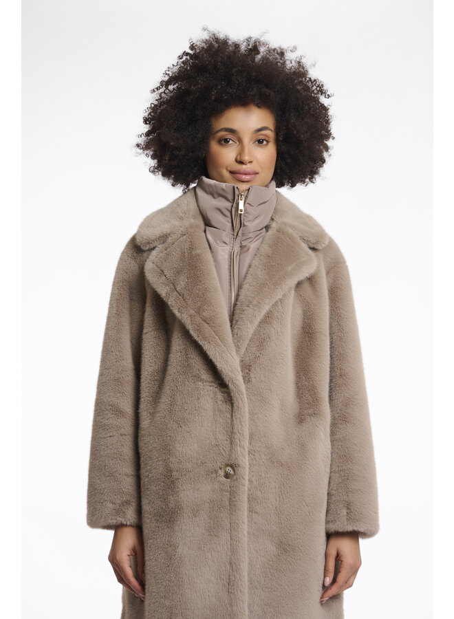 Geesje Faux Fur Coat