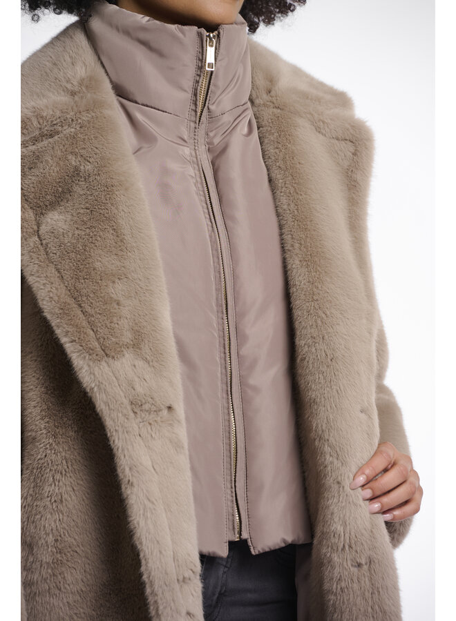 Geesje Faux Fur Coat