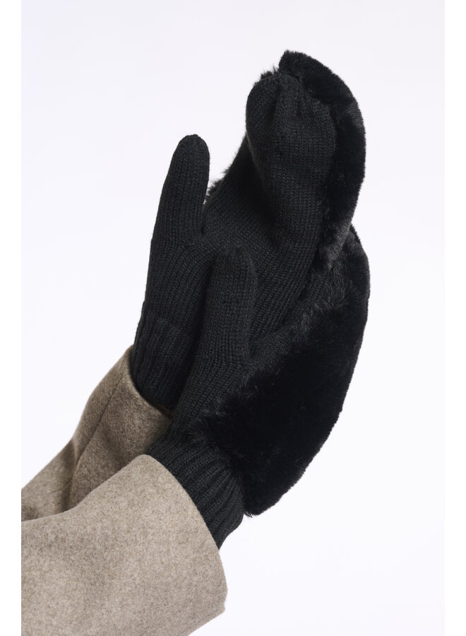 Oxo Faux Fur Gloves