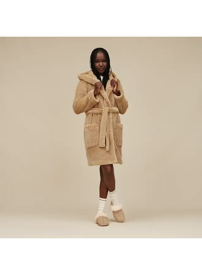Aarti Short Robe