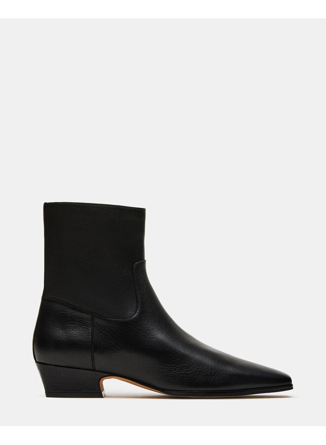 Dusty Boots