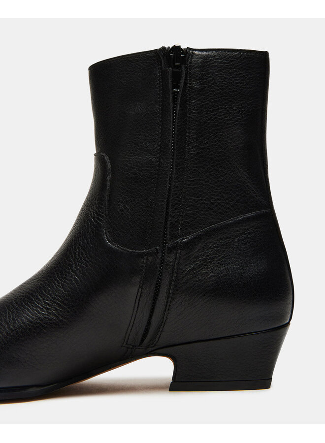Dusty Boots
