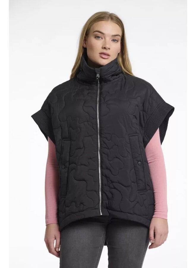 Caitlyn Quilted Cape