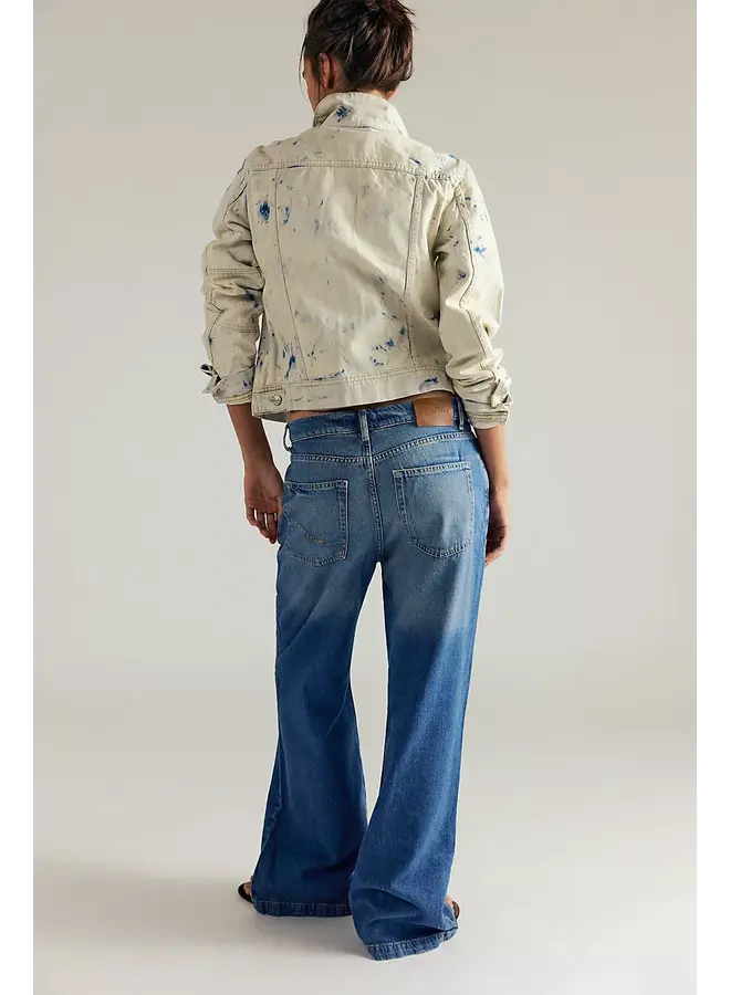 Stride Straight 'n Wide