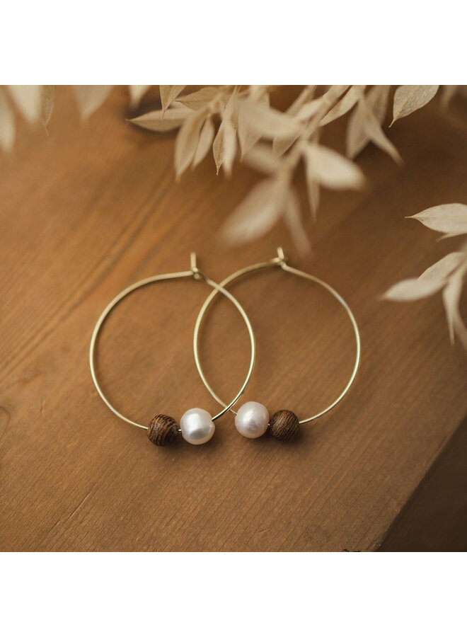Earthy Whispers Hoops Wood/Pearl