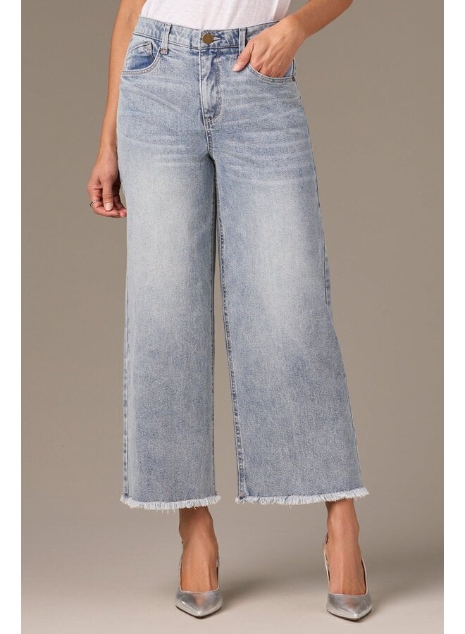 Wyatt Wide Boyfriend