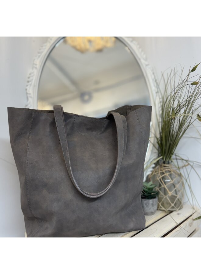 Giovana Tote