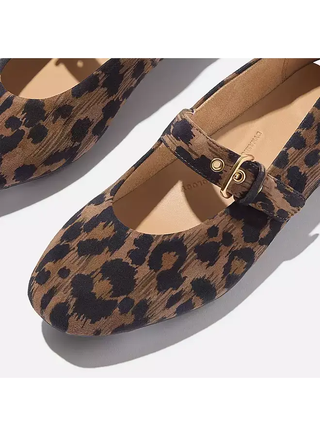Delicato Leopard Suede