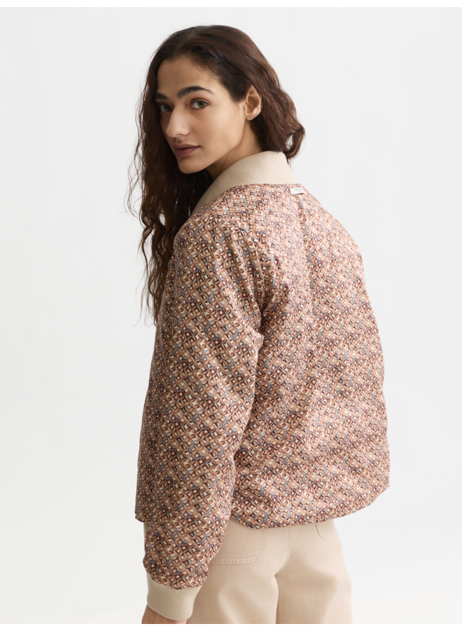 Quilted reversible bomber