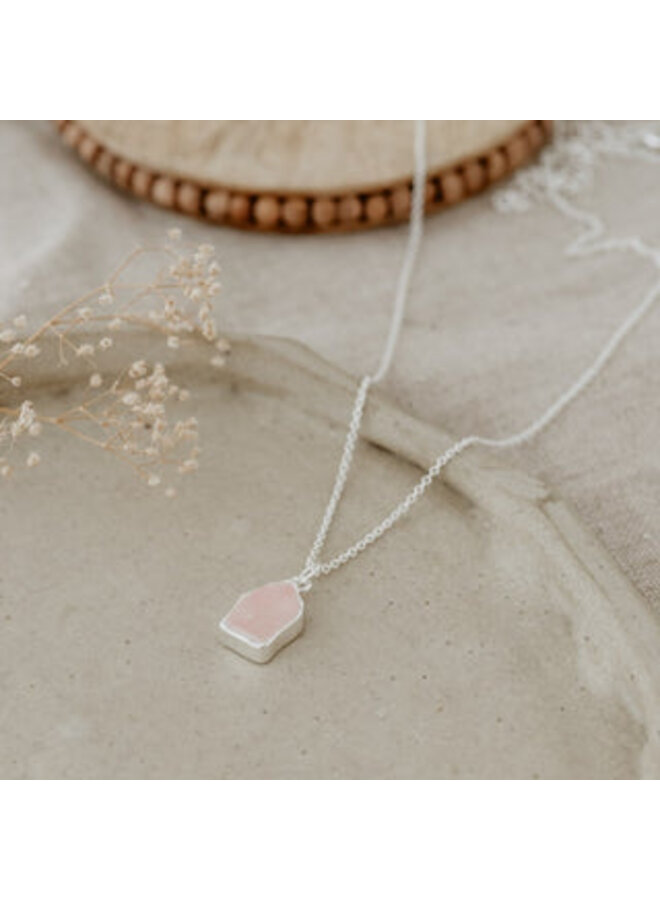 Stone Fleck Necklace