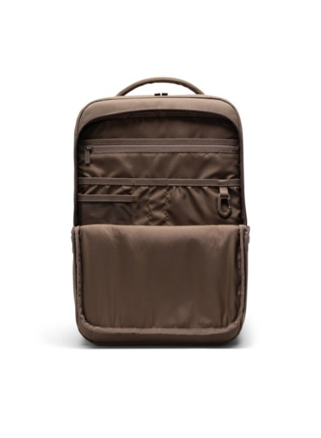 Kaslo Backpack Tech