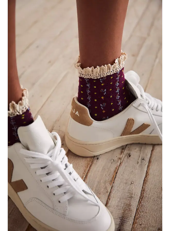 Rosebud Waffle Socks
