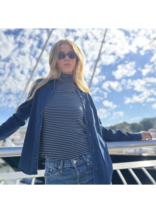 Azra Turtle Neck