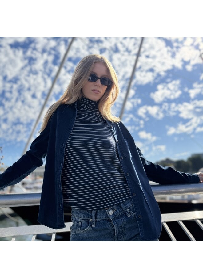 Azra Turtle Neck