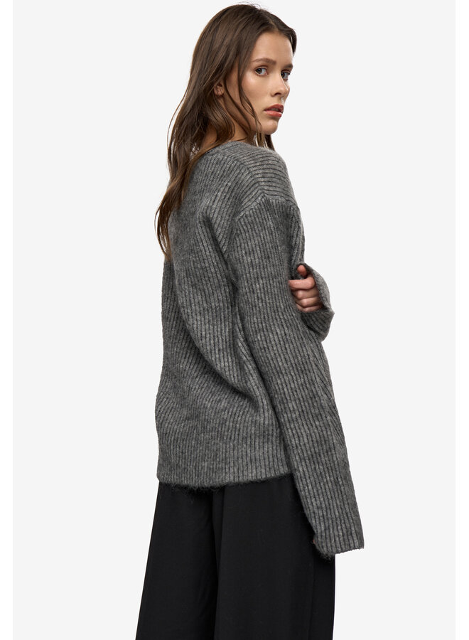 Gina V-N Jumper