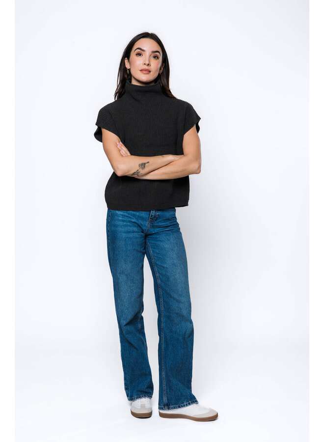 Shawna-Sleeveless Funnel Neck