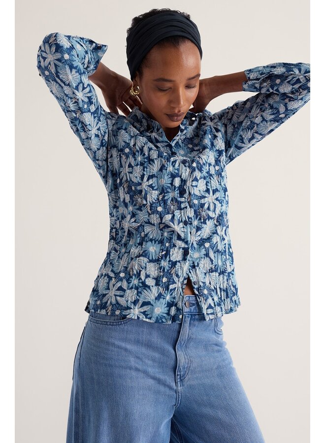 Larissa Shirt