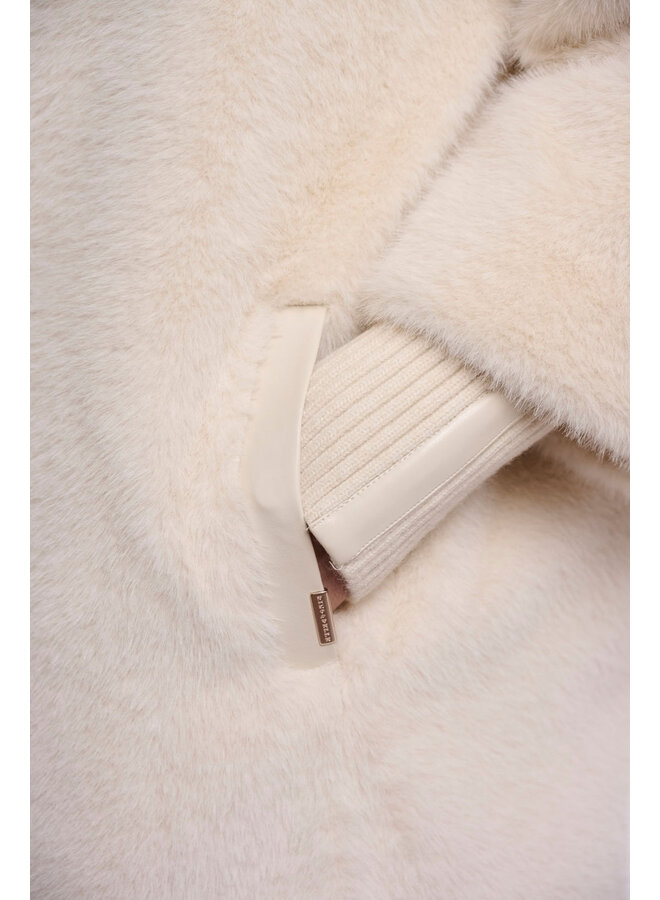 Pilar Coat