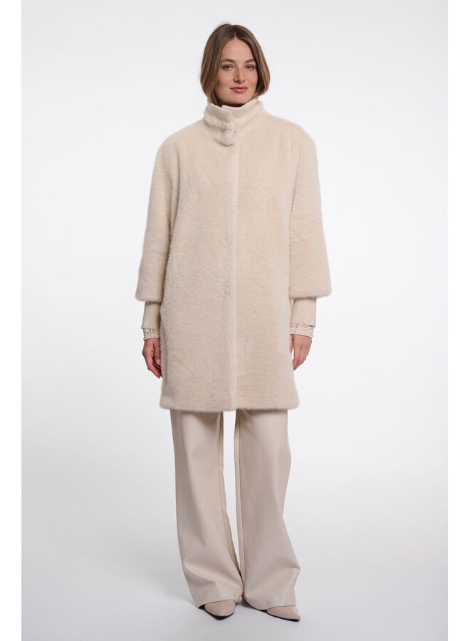 Pilar Coat