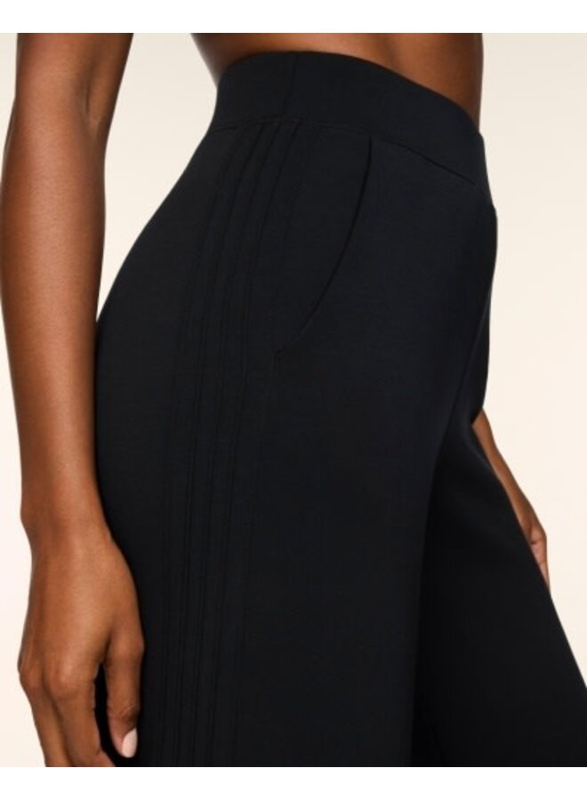 Airessentials® pintuck wide leg pant reg