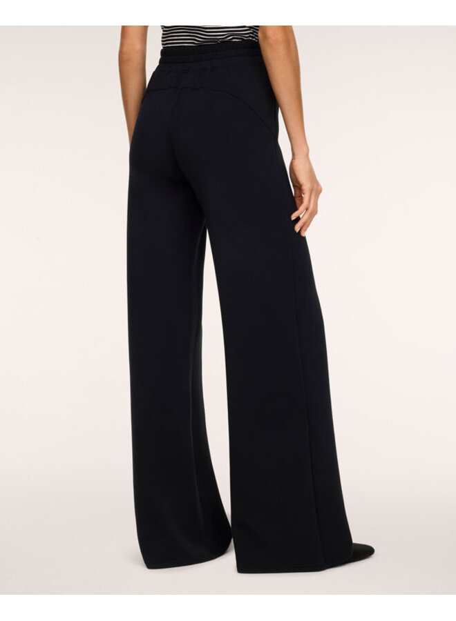 Airessentials® wide leg pant reg