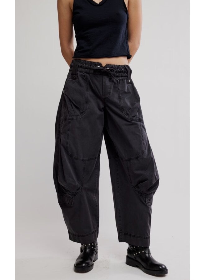 Onset Parachute Pant