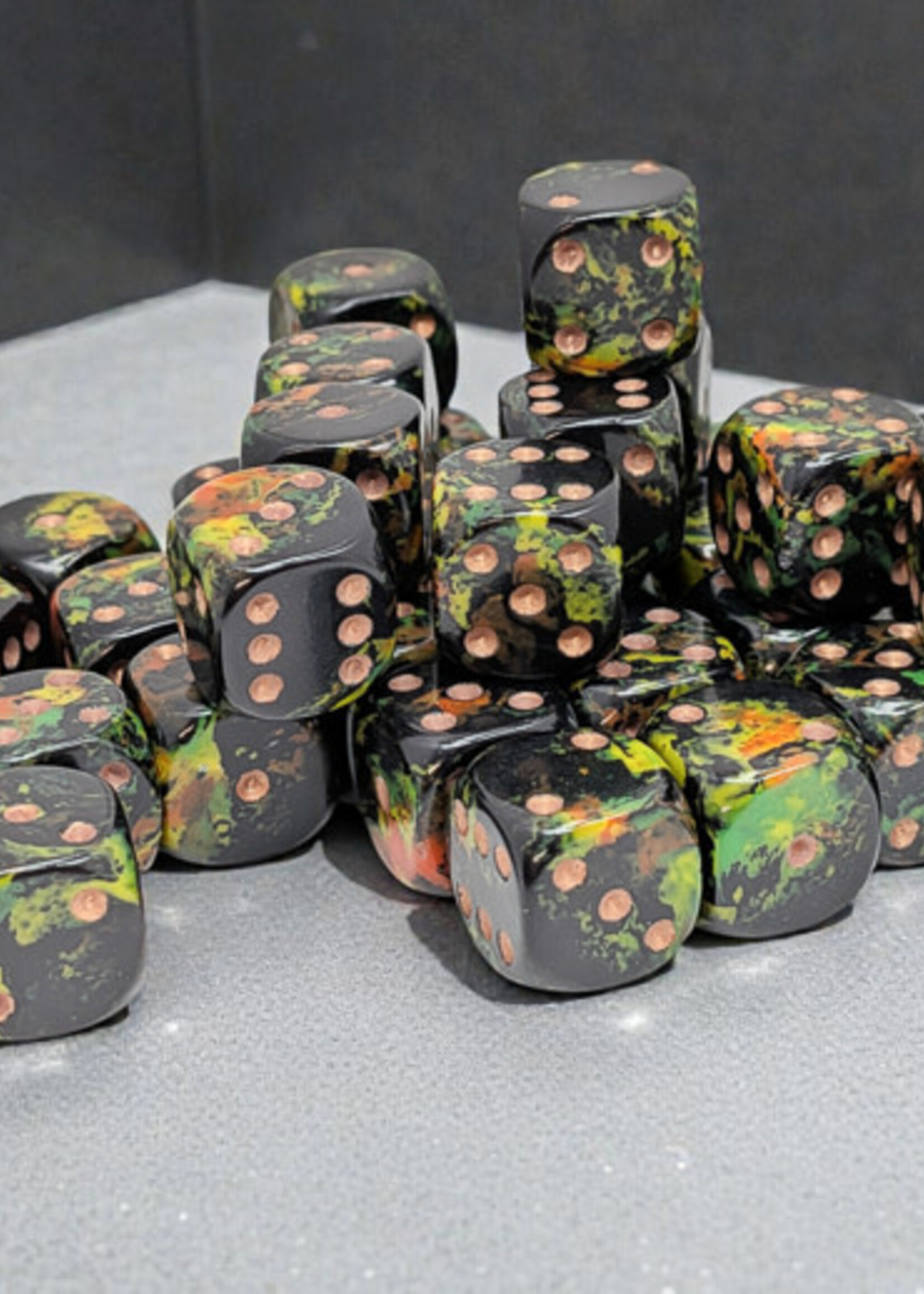 Chessex (CHX)  Brushed Deep Forest 12mm D6 (36)