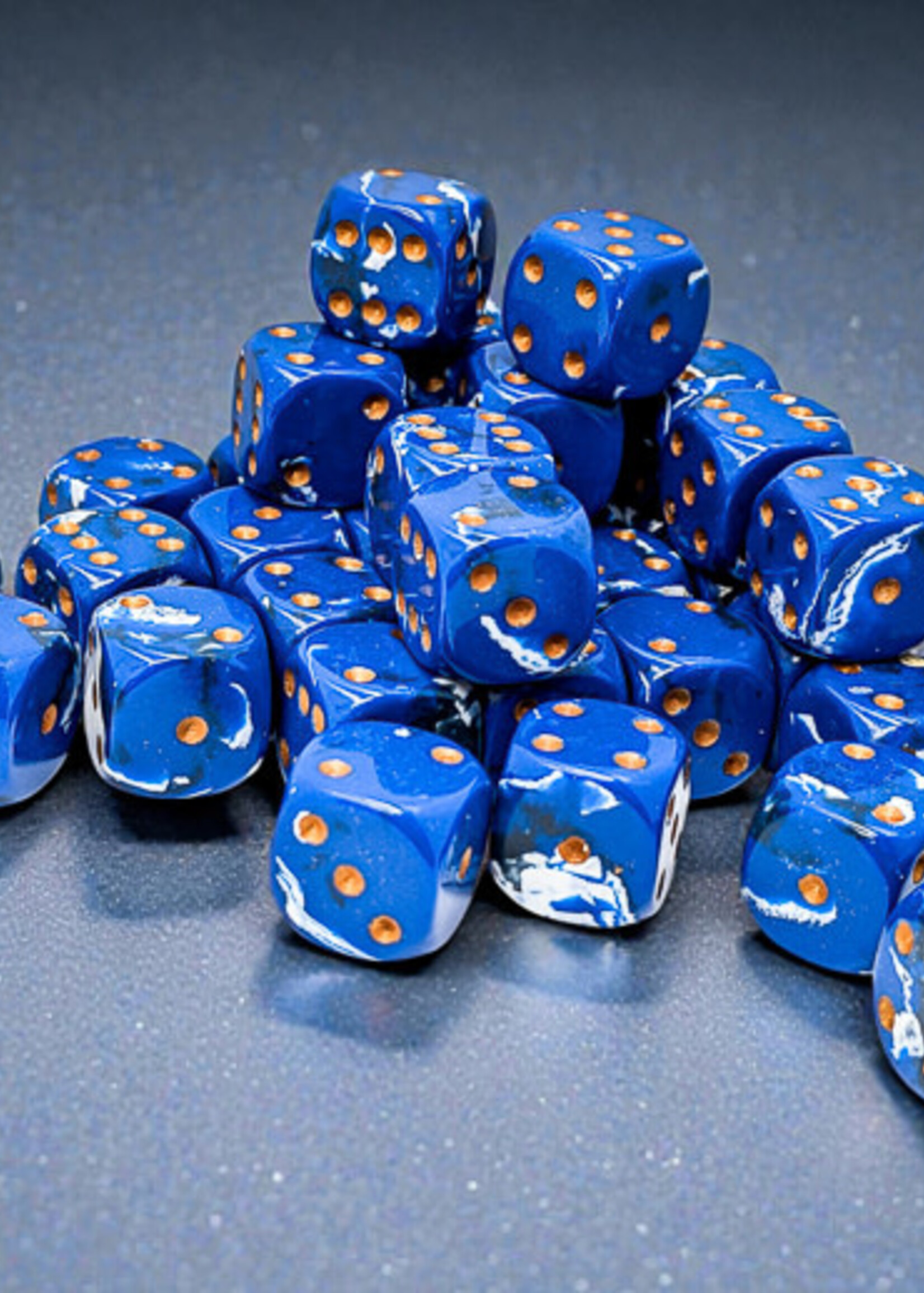 Chessex (CHX) Brushed  Wavebreak 12mm D6 (36)
