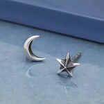 Nina Designs Nd  Sterling Silver Ridged Star and Moon Post Earrings