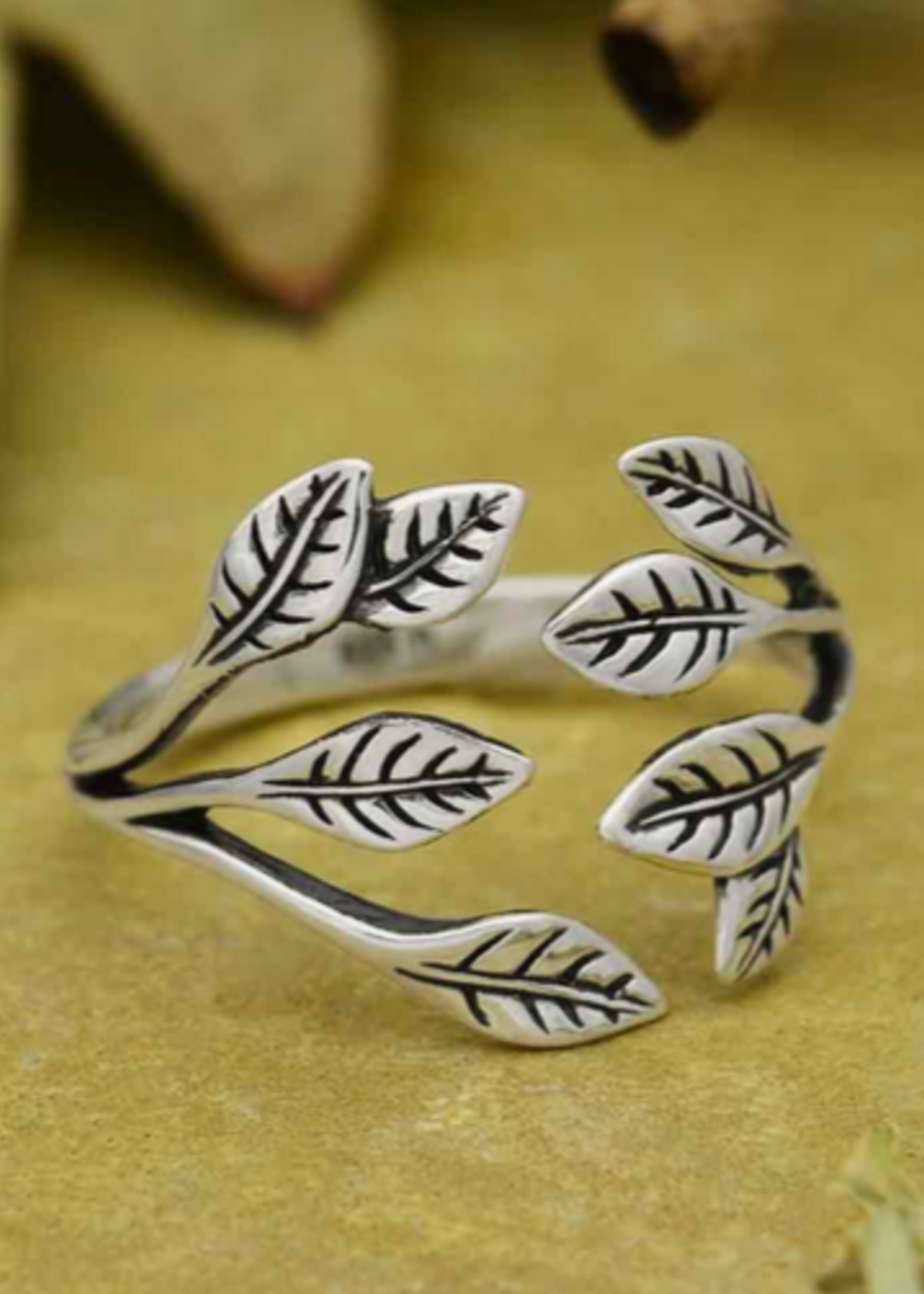 Nina Designs Nd Sterling Silver Leaf Cluster Adjustable Ring R197