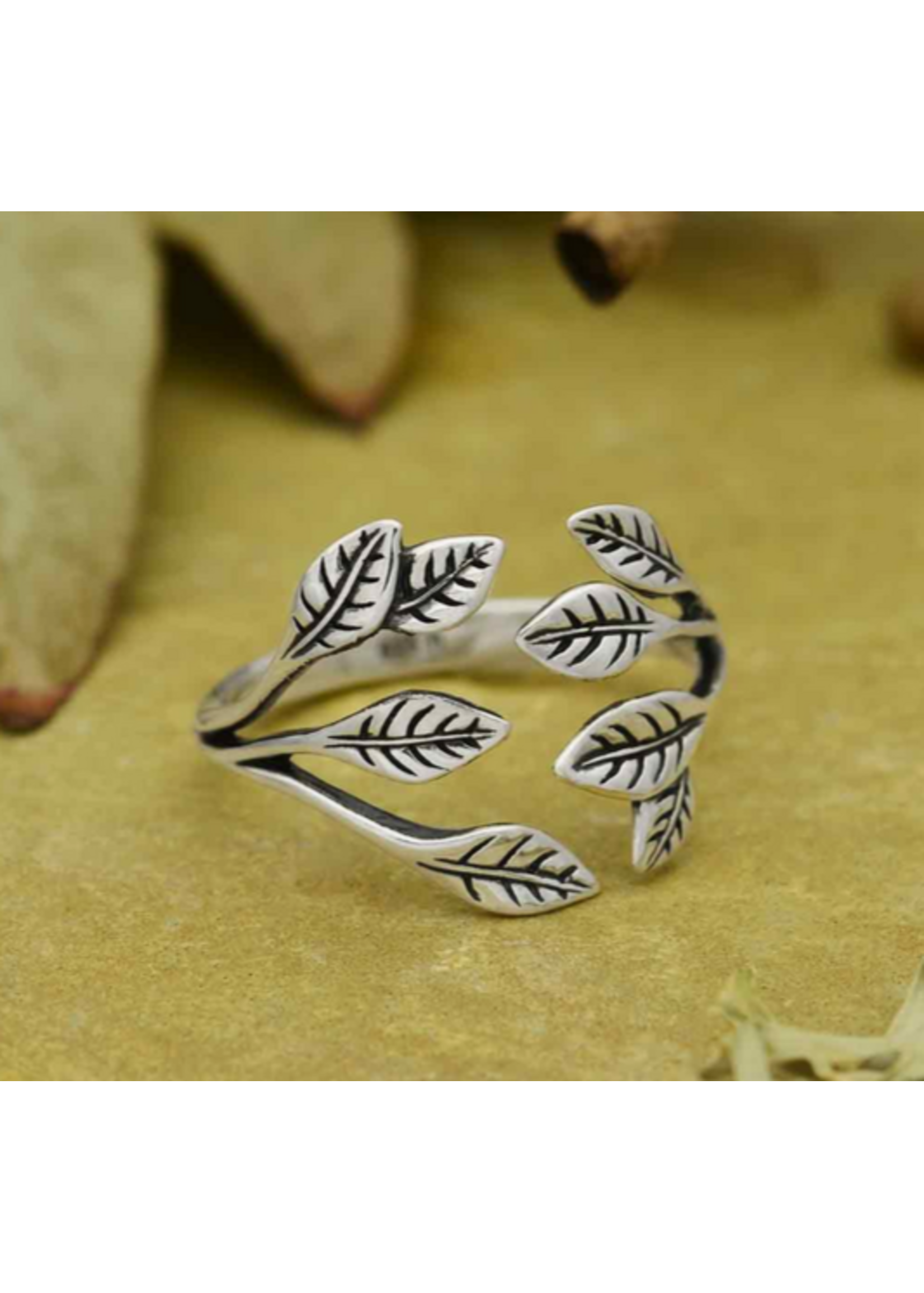 Nina Designs Nd Sterling Silver Leaf Cluster Adjustable Ring R197