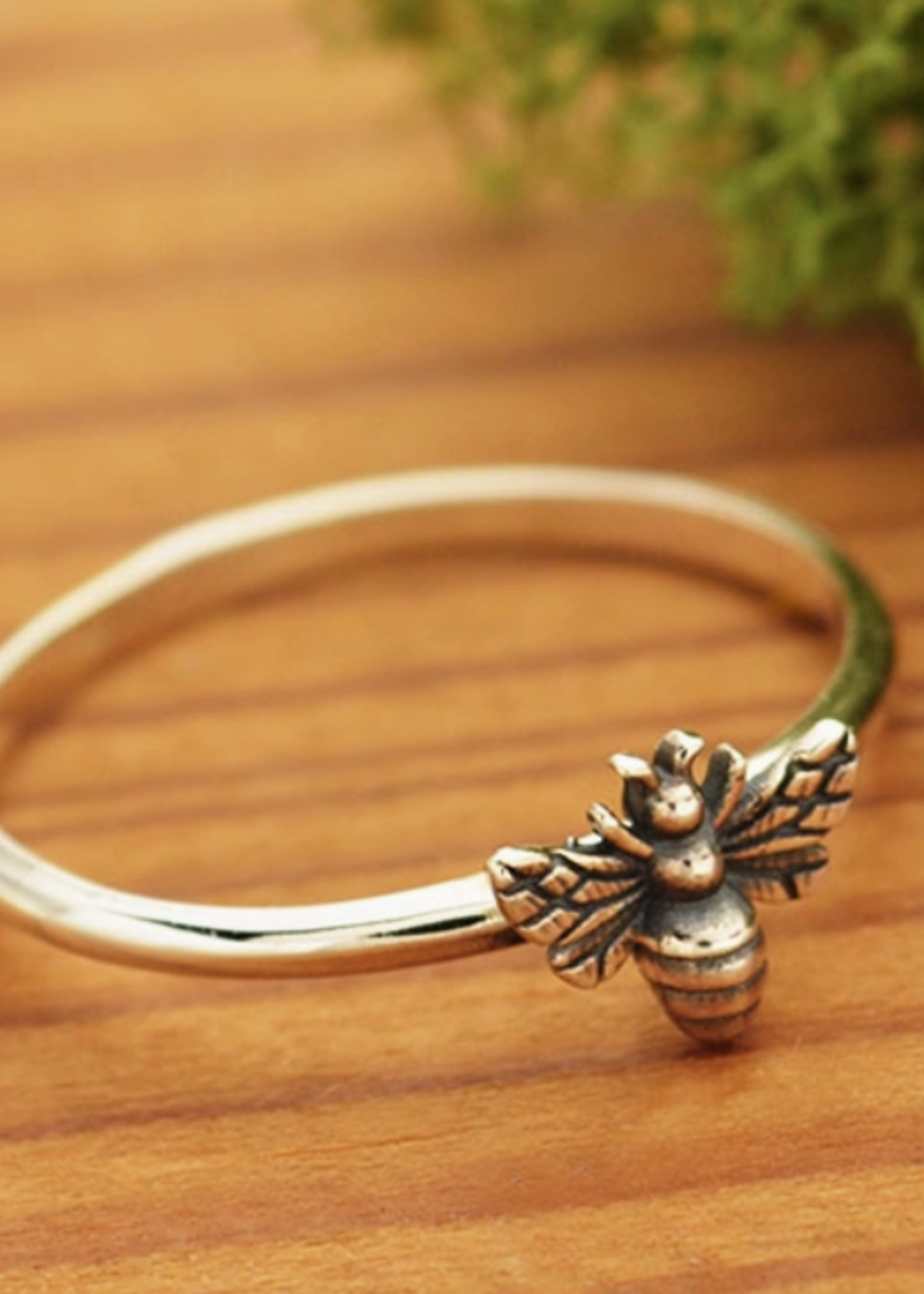 Nina Designs Nd  Sterling Silver Tiny Bee Ring Recycled Sterling Silver 6