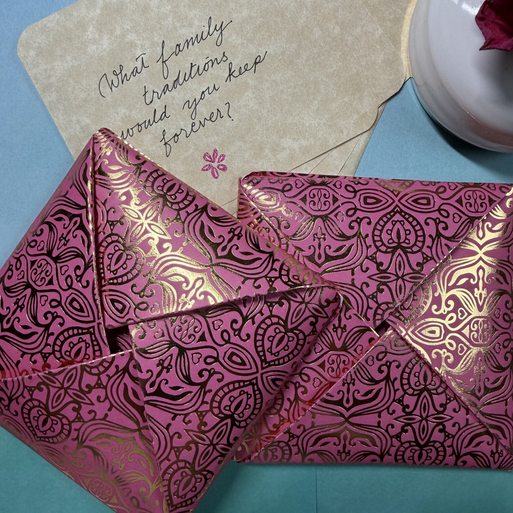 Gratitude at the Table: Thanksgiving Puzzle Purse Place Cards ( Nov 7th 2026 )