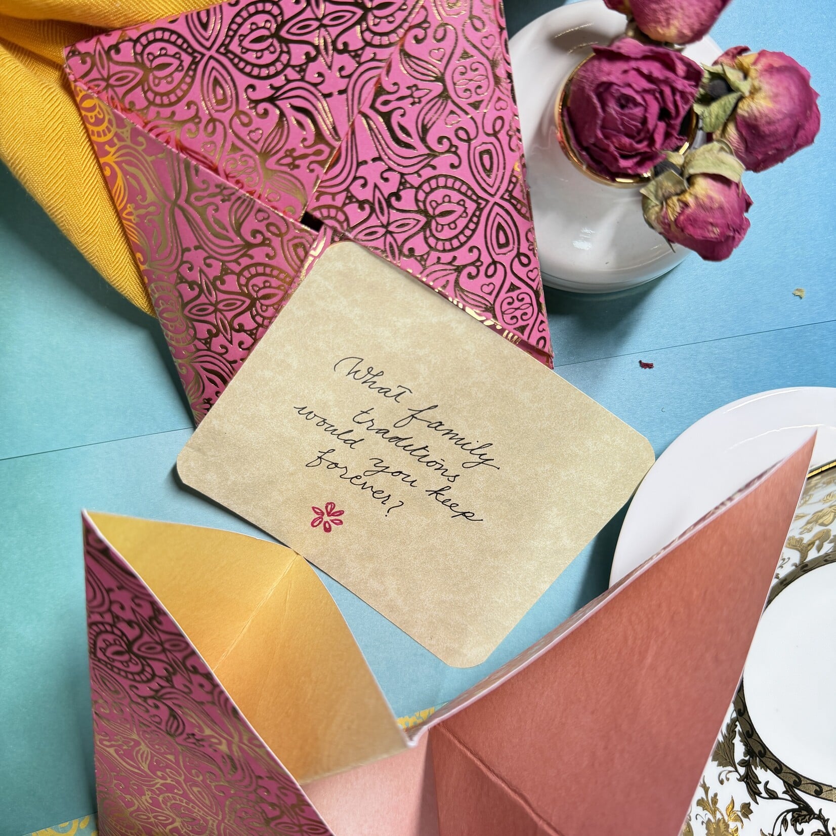 Gratitude at the Table: Thanksgiving Puzzle Purse Place Cards ( Nov 7th 2026 )
