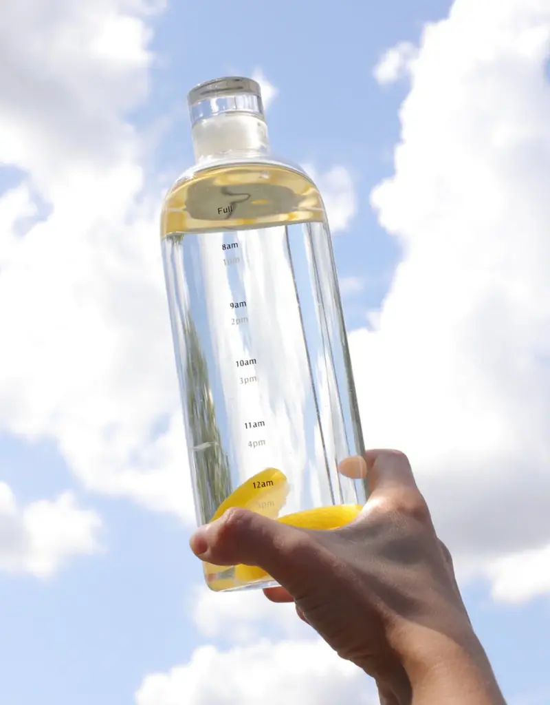 moi d'abord Bouteille d'eau en verre avec heures