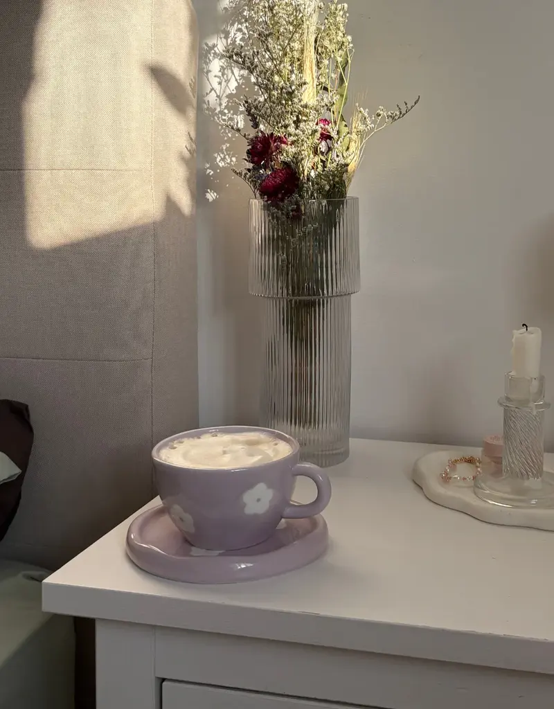 moi d'abord Tasse Lily lilas