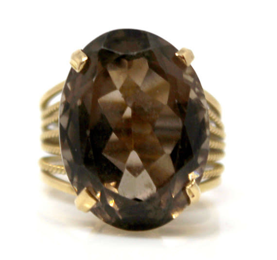 14kt Yellow Gold Smoky Quartz Oval Ring