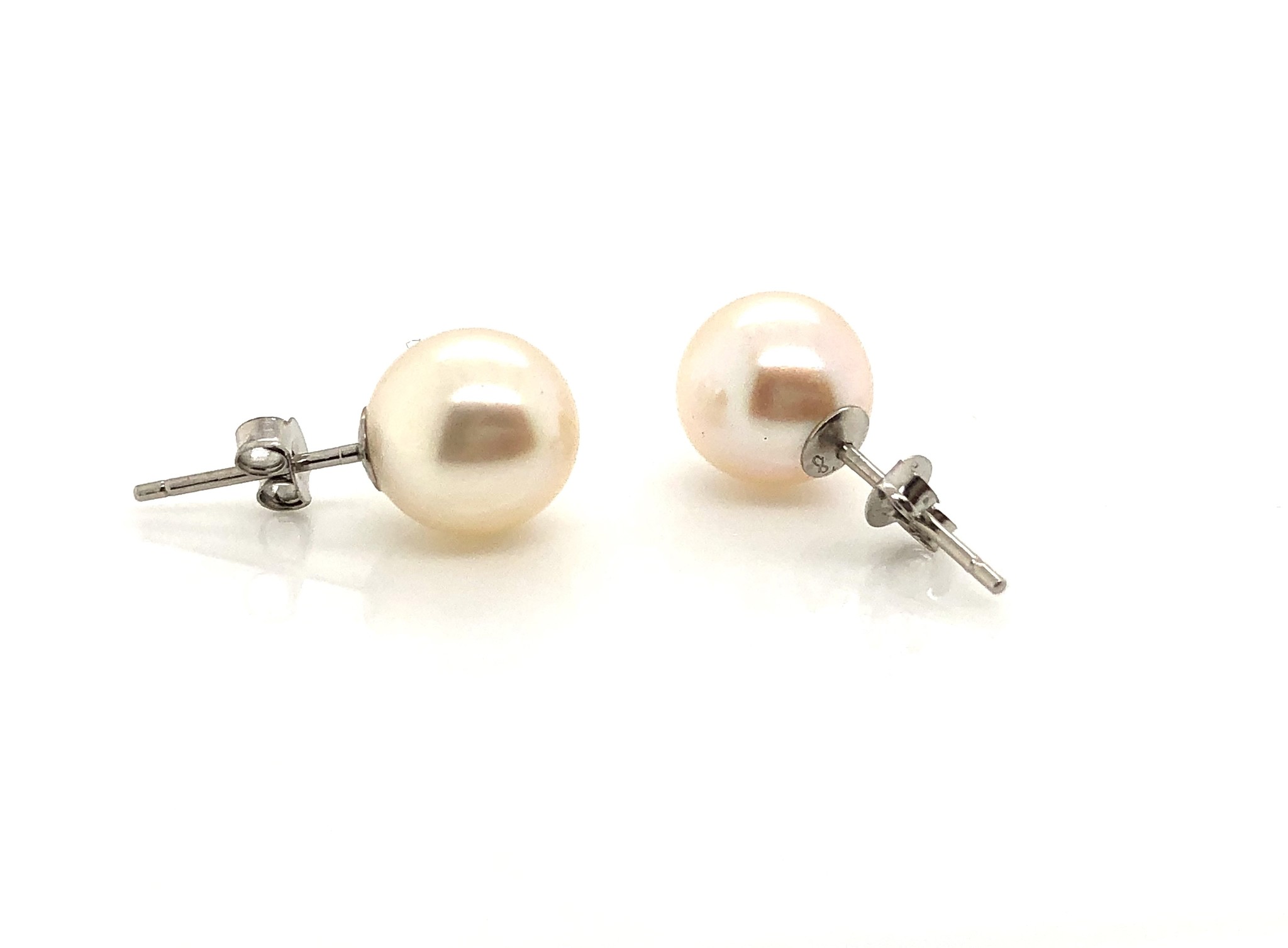 14KW 8mm Akoya Pearl Stud Earrings