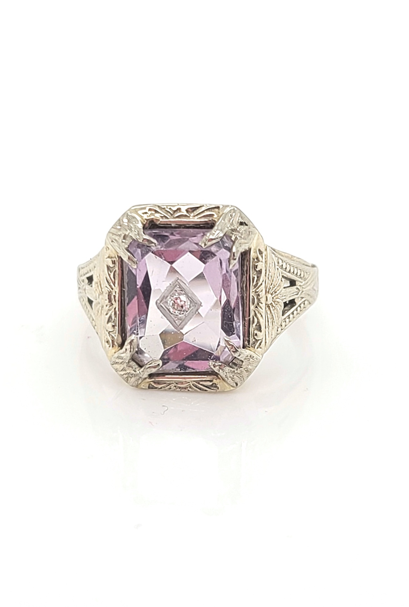 14kt White Gold, Amethyst & Diamond Inset Vintage Ring