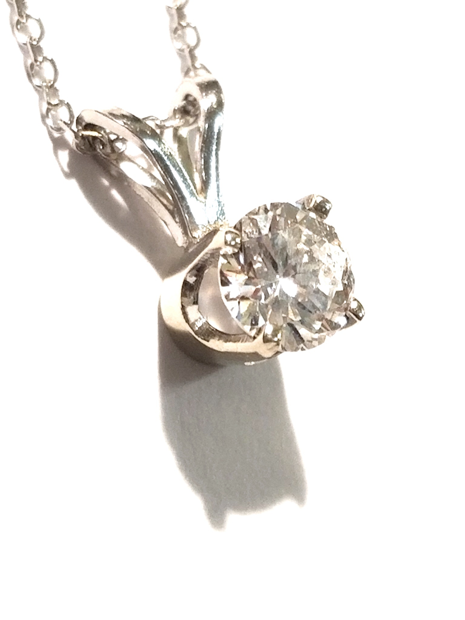 14k wg diamond solitaire pendant 4.5mm