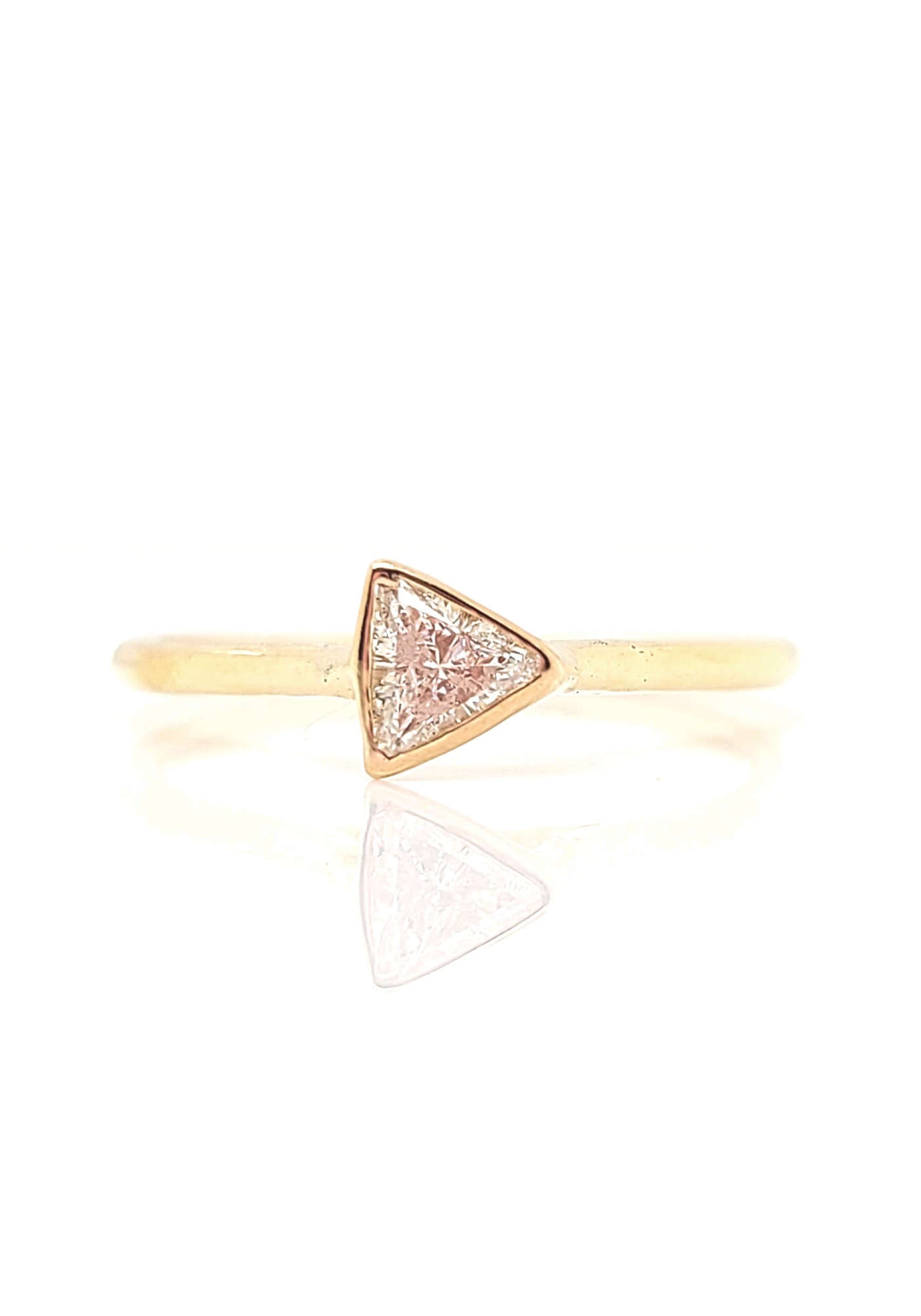 14kt Yellow Gold Bezel Triangle Diamond Ring 0.15ct
