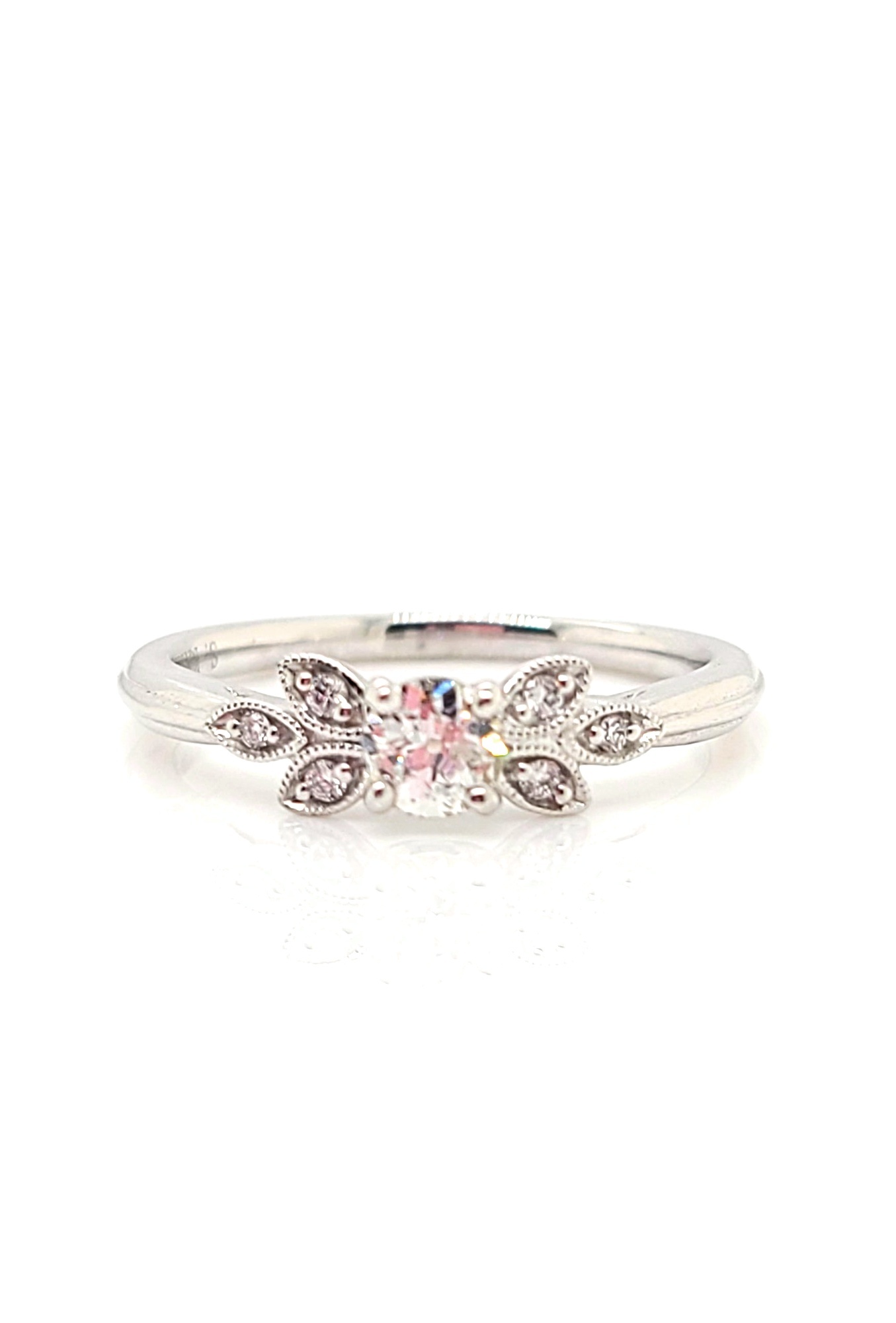 14kt White Gold Old Mine Cut Diamond 0.24ct I/J, S1 Ring